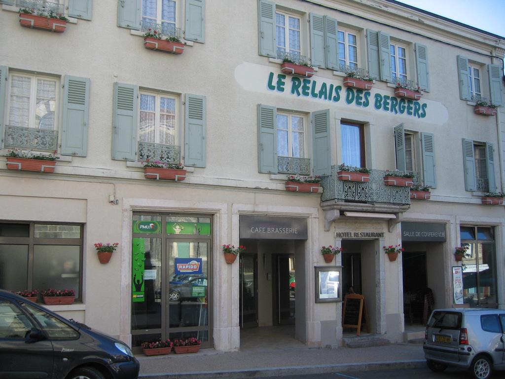 Le Relais Des Bergers Ξενοδοχείο Saint-Martin-en-Haut Εξωτερικό φωτογραφία